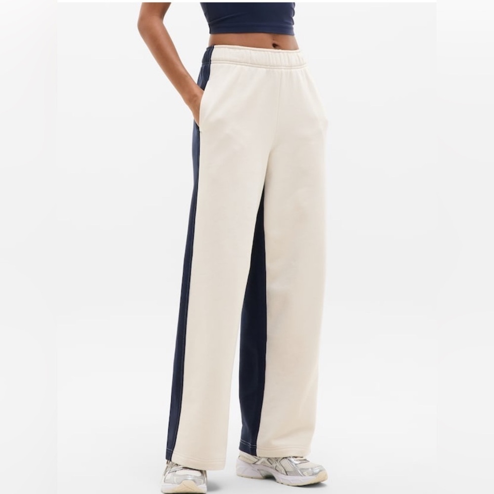 NWT Athleta Forever Fleece Wide Leg Bone/Navy Sz XS/T (#767937)